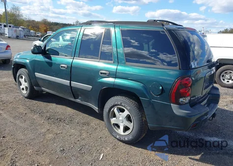 2005 Chevrolet Trailblazer Ls z USA, uszkodzony, nr VIN 1GNDT13S752210710